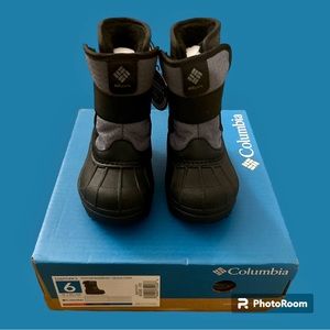 BRAND NEW with tag, Columbia Toddler Bugaboot Celsius Strap Snow Boot 6T